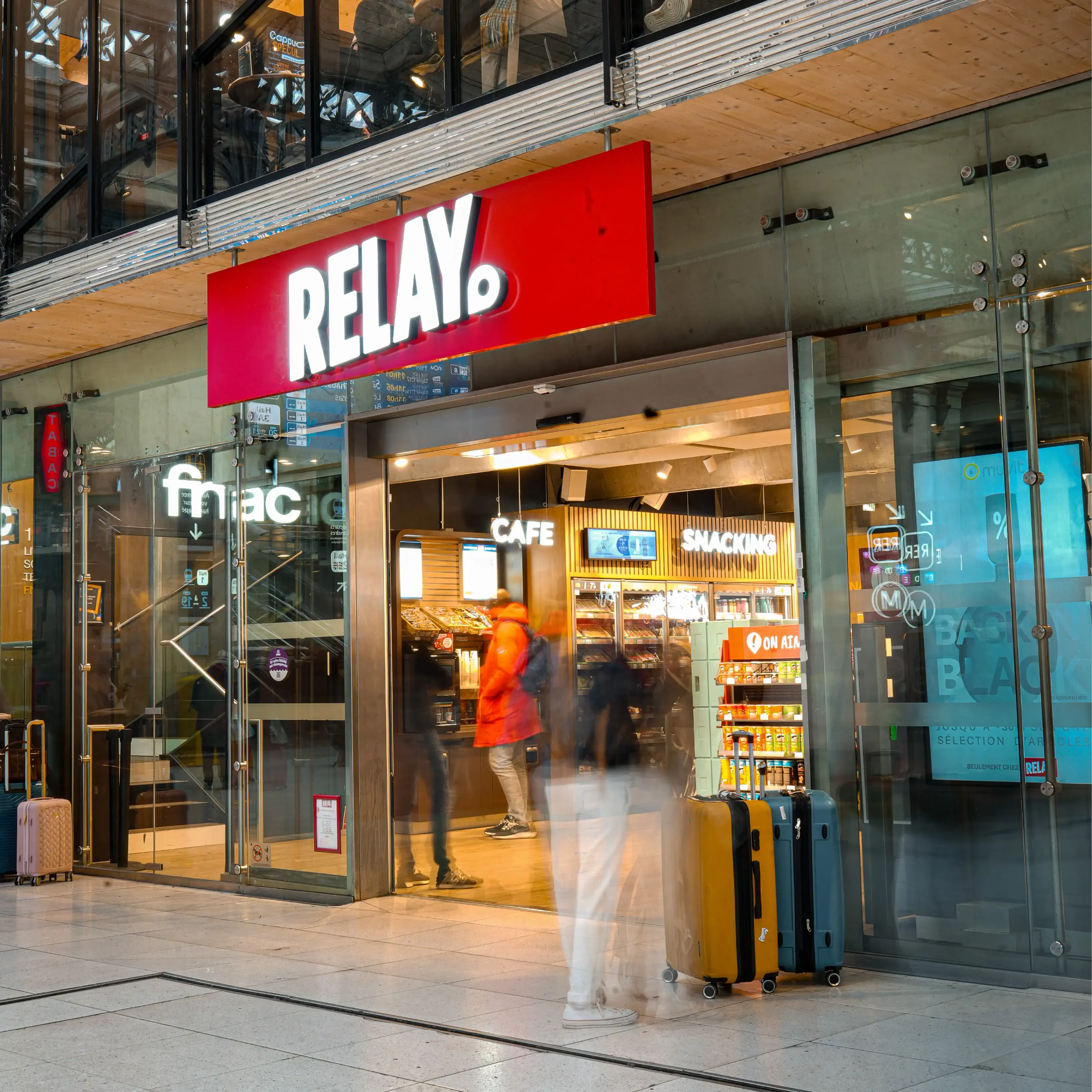 Boutique Relay en gare SNCF